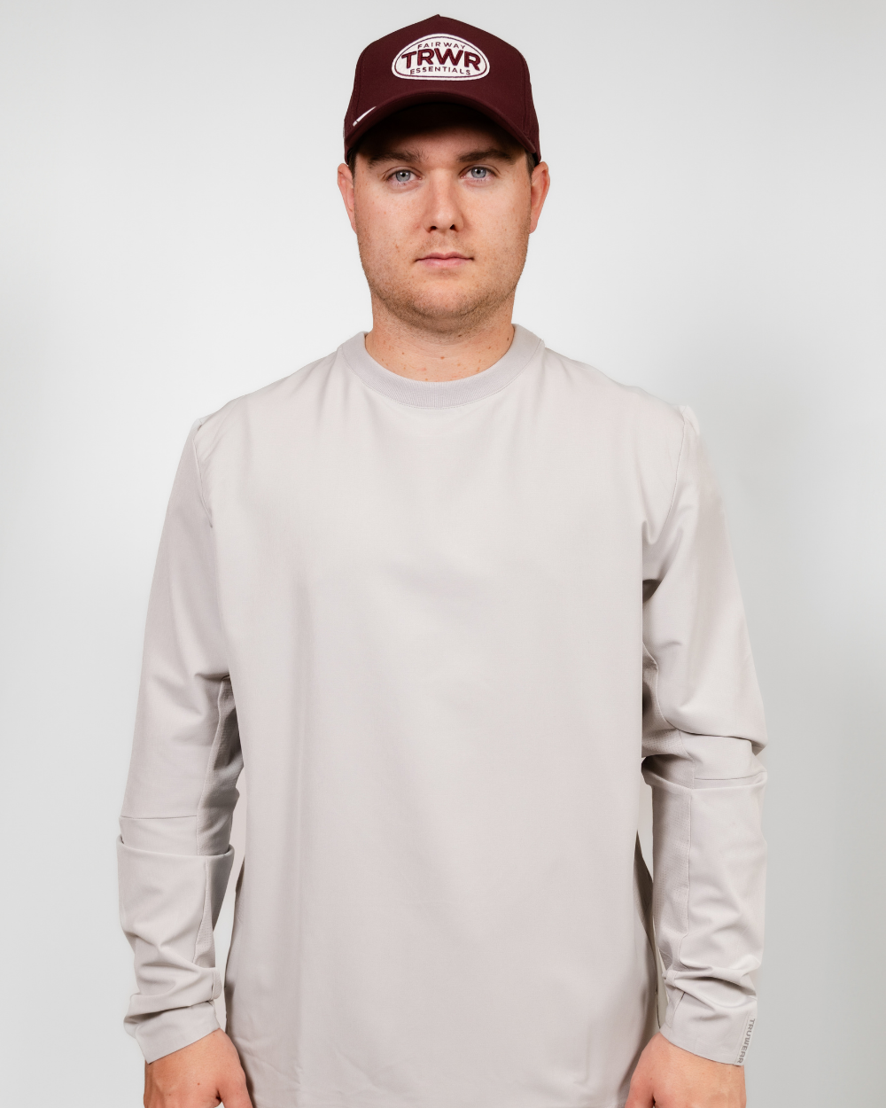 Expedition Crewneck Light Grey 4