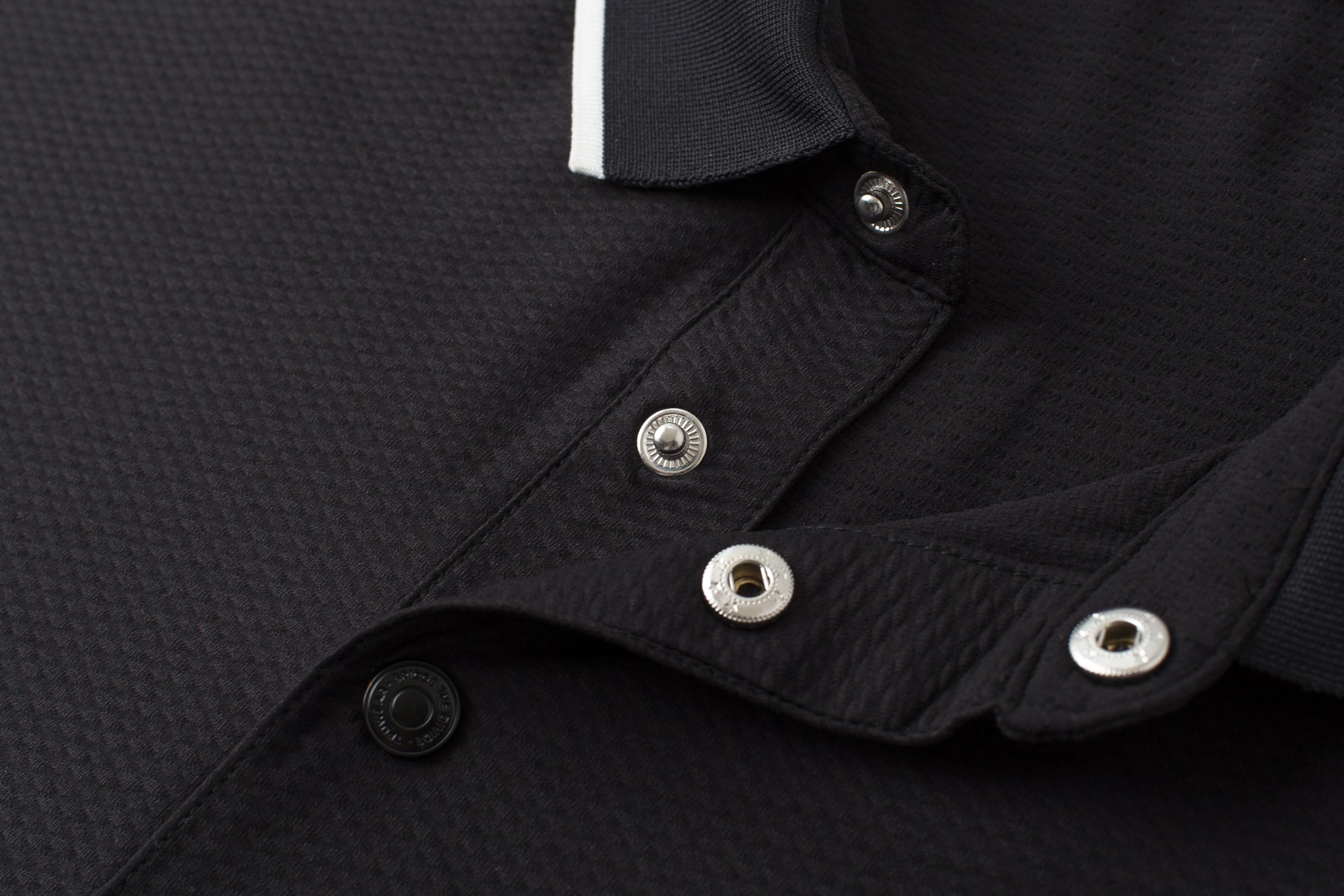 TRUWEAR Icon Polo – Black | Lightweight Performance Golf Polo
