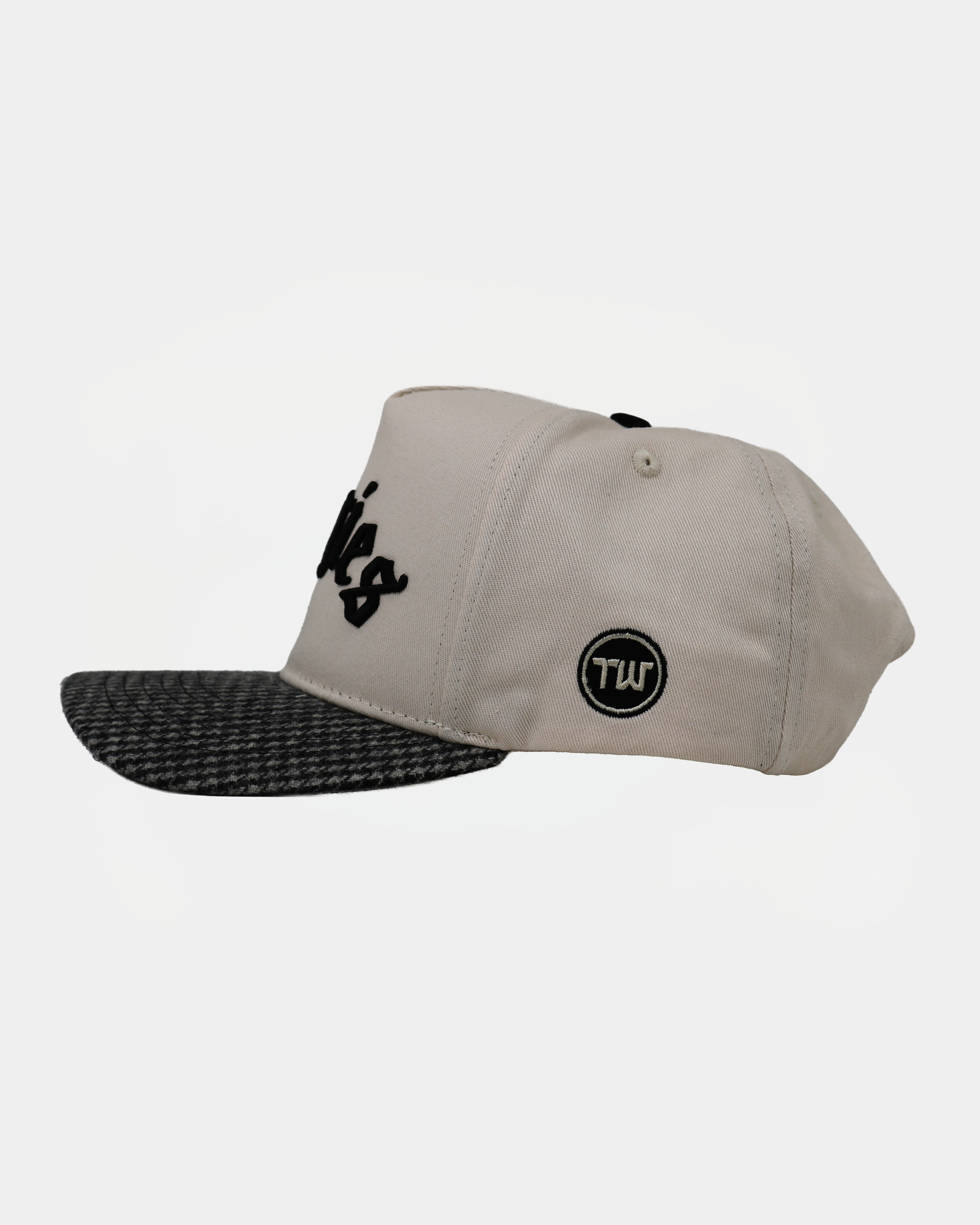 Fade Hat Natural and Houndstooth Aggies Arch