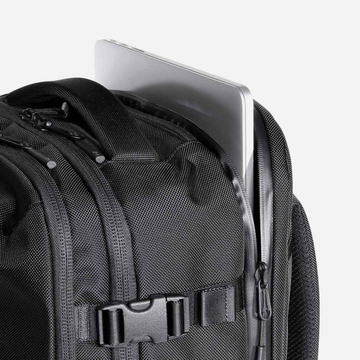https://www.truwear.com/cdn/shop/products/Truwear-Back-Backpack-Laptop_740x.jpg?v=1637798956